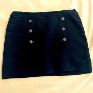 White House Black Market skirt with buttons. SZ 12.